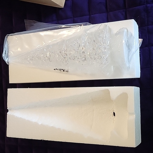 Colorful LED Christmas Tree NEW - Picture 8 of 11